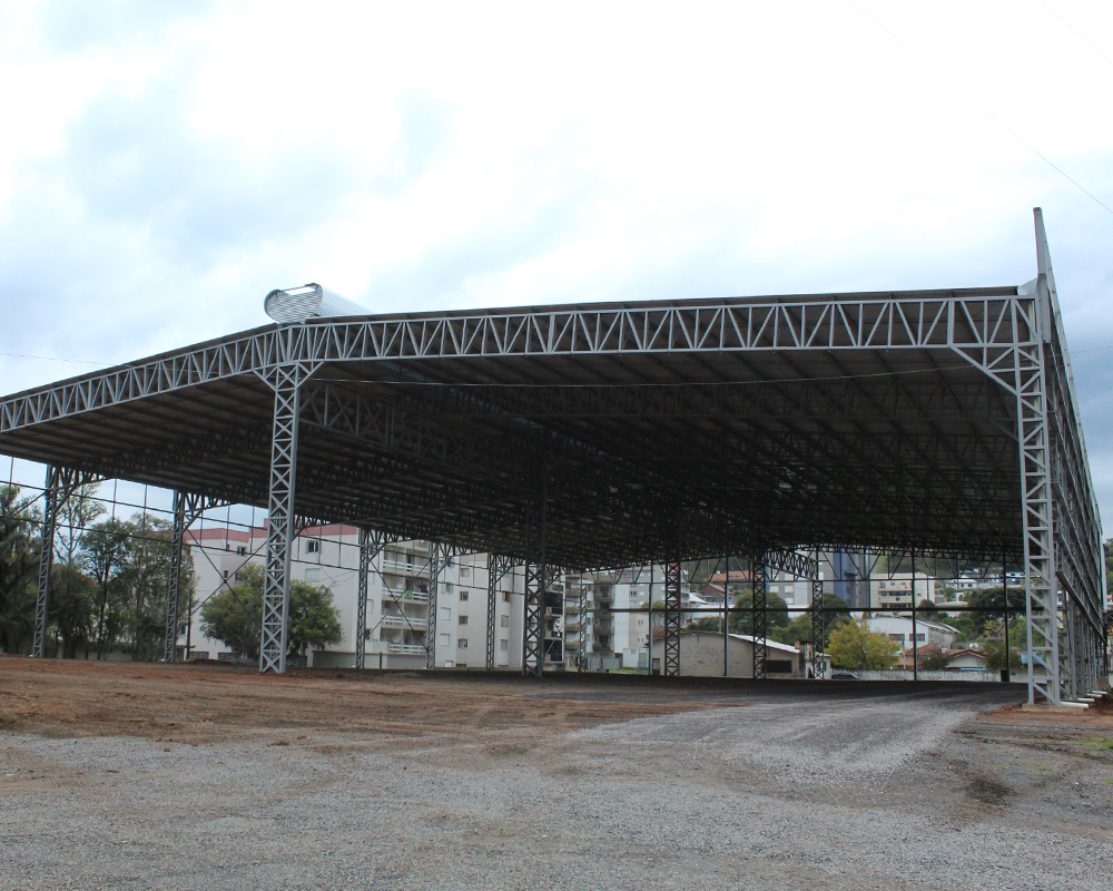 Prefeitura conclui mais uma etapa do Centro de Eventos João Fontana