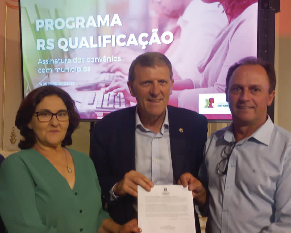 São Marcos assinou convênio com o Governo do Estado para realizar programas de qualificação profissional em 2024